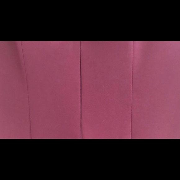 Betsy and Adam off the Shoulder ruffled sleeve - Picture 7 of 8